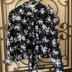 Michael Kors Cute Blouse 🤩